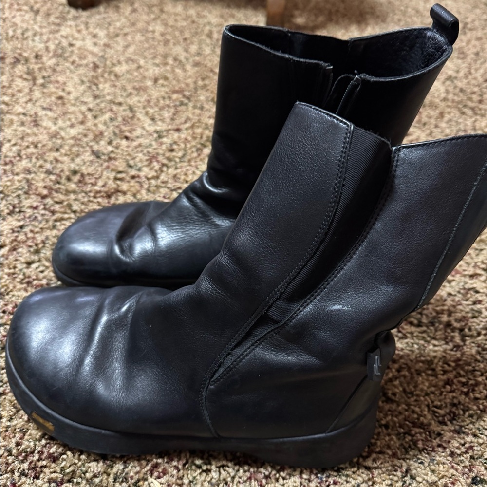 Footprints by Birkenstock leather boots